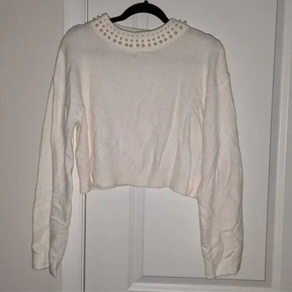 *3 FOR $9* H&M Long Sleeve Ivory Pearl Embellished Neck Wool Blend Crop Sweater - Picture 1 of 3